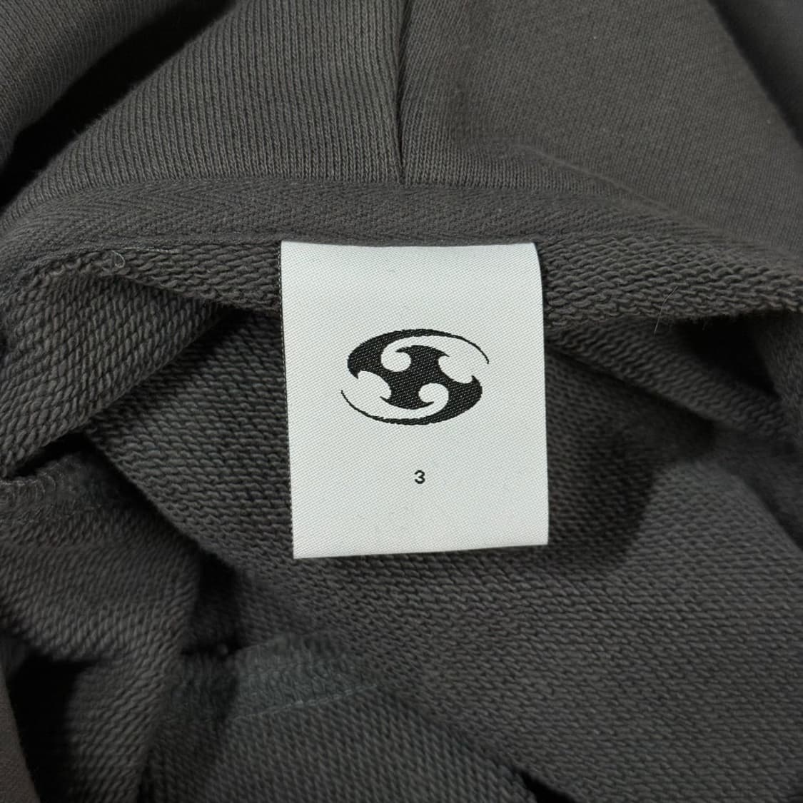 24fw 산산기어(SAN SAN GEAR) 테이프드 후드티 상품이미지6