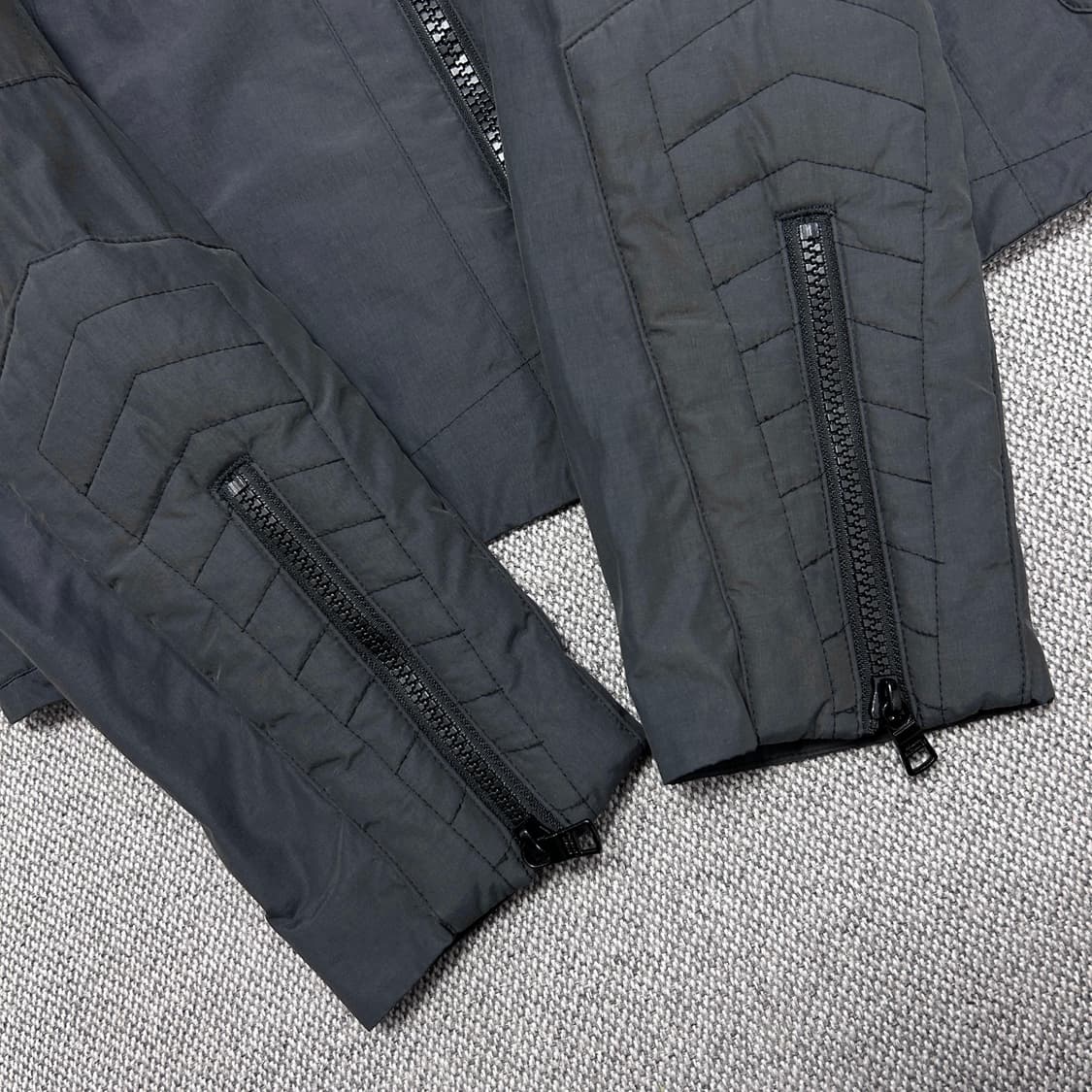 아르마니 차콜그레이 나일론 바이커자켓(S) 상품이미지4