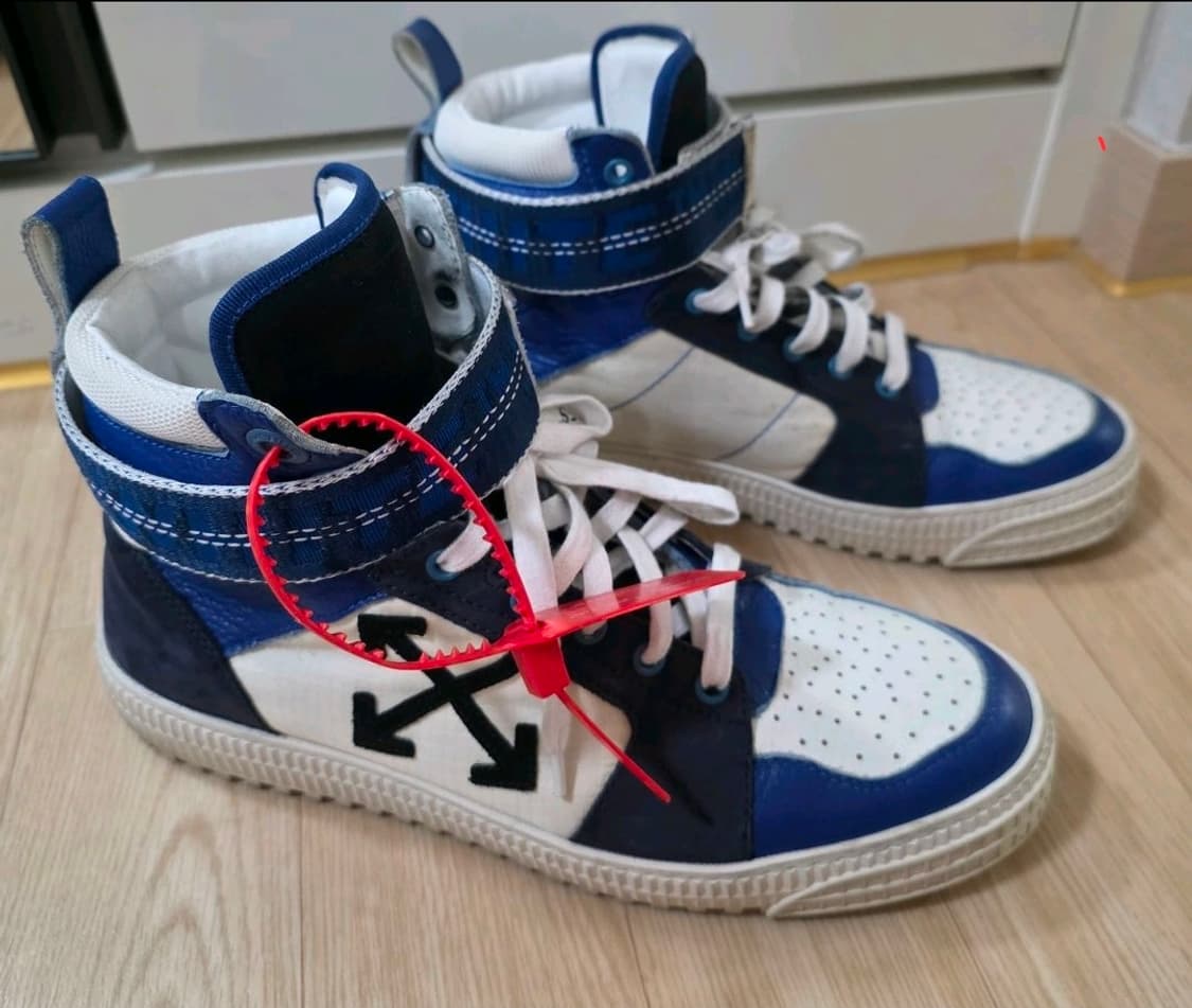 오프화이트(Off-White) 스웨이드 가죽 하이탑 스니커즈 42 상품이미지3