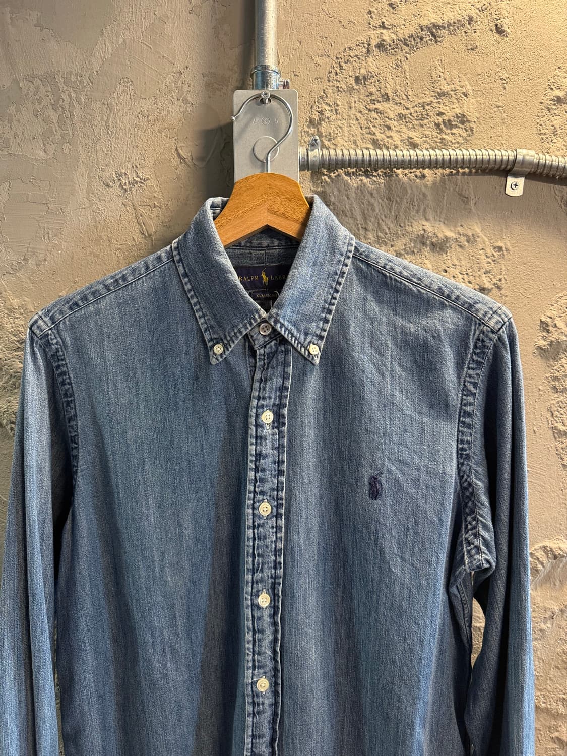 폴로 랄프로렌 POLO 클래식핏 데님 버튼다운 셔츠 인디고 S 상품이미지4