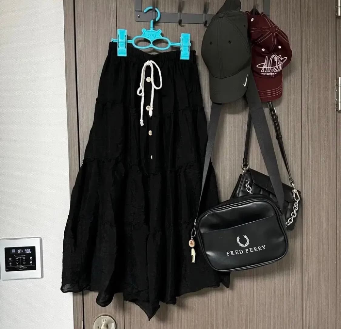 모리걸 블랙 캉캉 롱스커트 검정 에이블리 교신 모리 코디 빈티지 상품이미지1