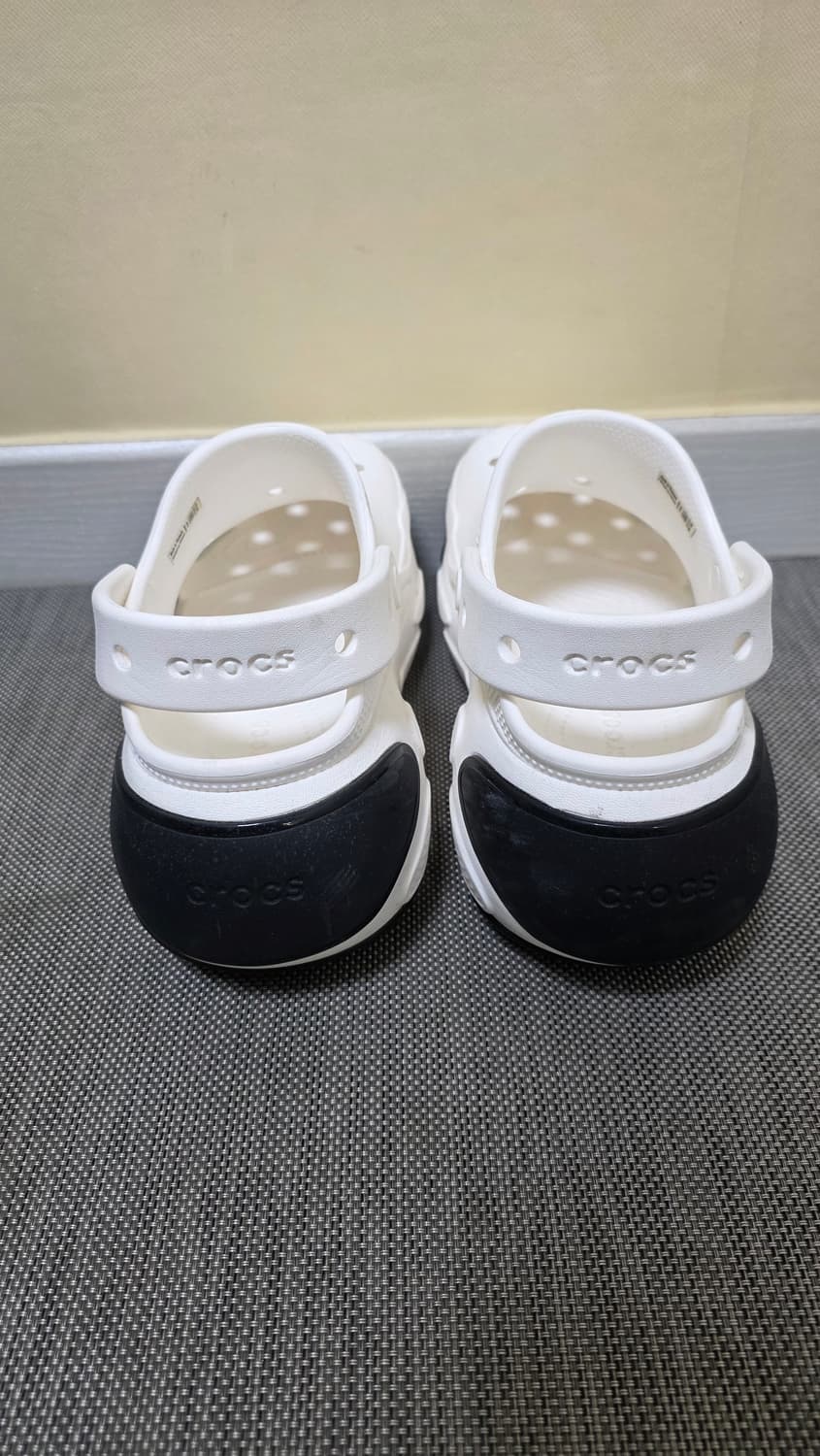 크록스 버블 크러쉬 클로그 화이트 260 상품이미지4