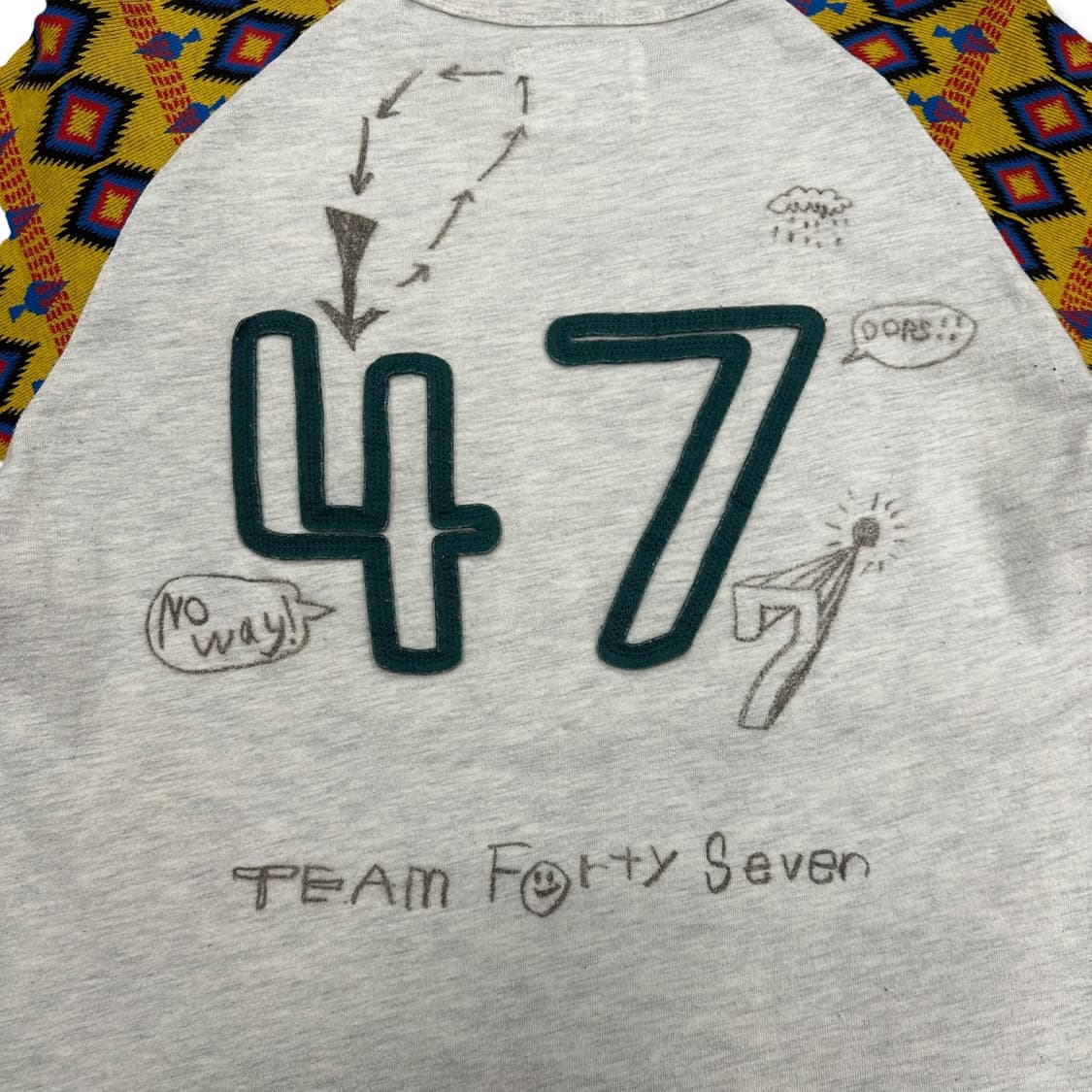 Hand-Drawn Graphic Knit Sleeve Tee 상품이미지6