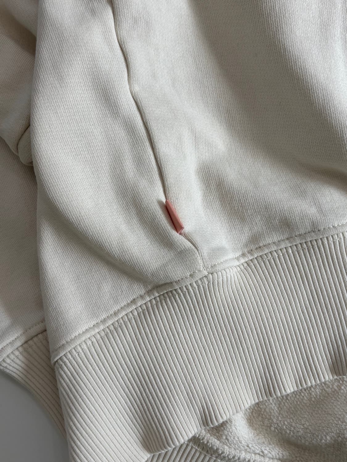 Acne Studios 아크네스튜디오 핀트페이스 화이트 맨투맨 상품이미지5