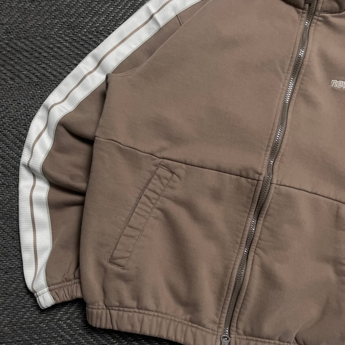 뉴발란스 사이드 라인 기모 트랙 자켓 브라운o 5311 상품이미지3