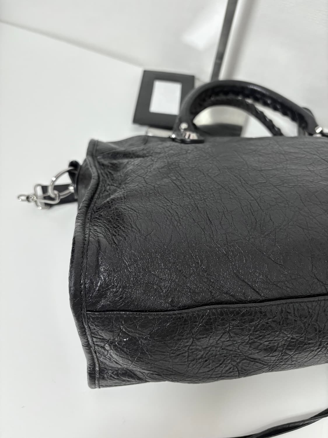 발렌시아가 시티 모터백 블랙 상품이미지9