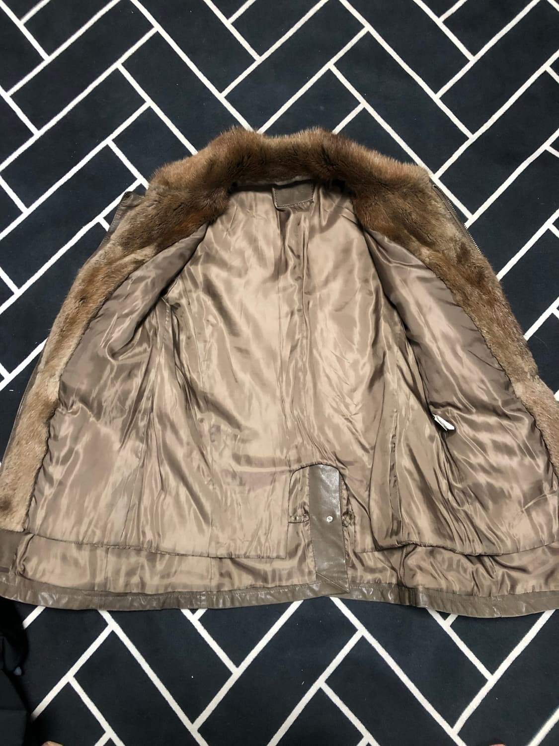 (90%할인중)타임옴므 리얼양가죽 무스탕 코트/발망 몽클레어 톰포드 톰브 상품이미지8