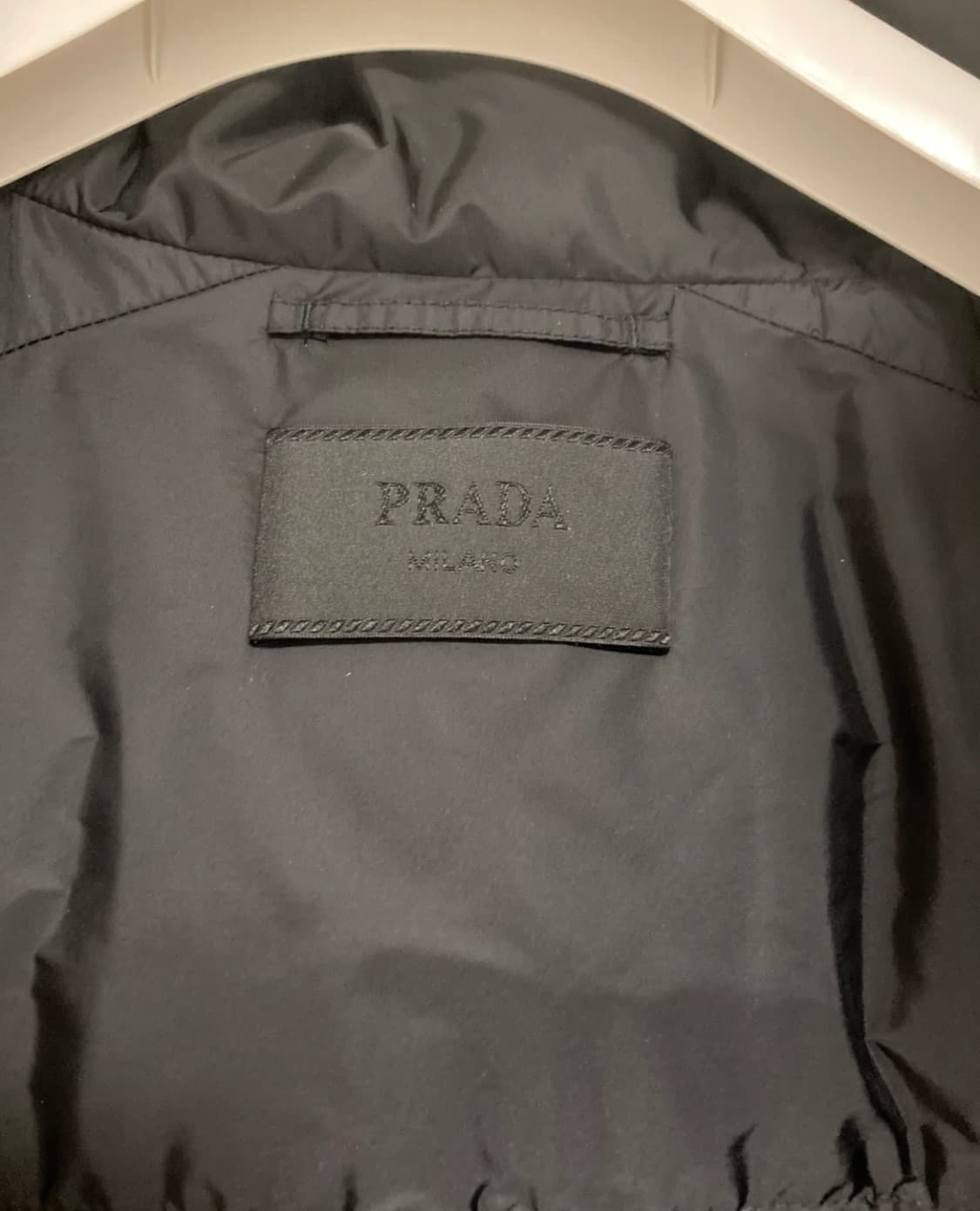 [52] 프라다 리나일론 패딩 SGB112 패딩 블랙 상품이미지3