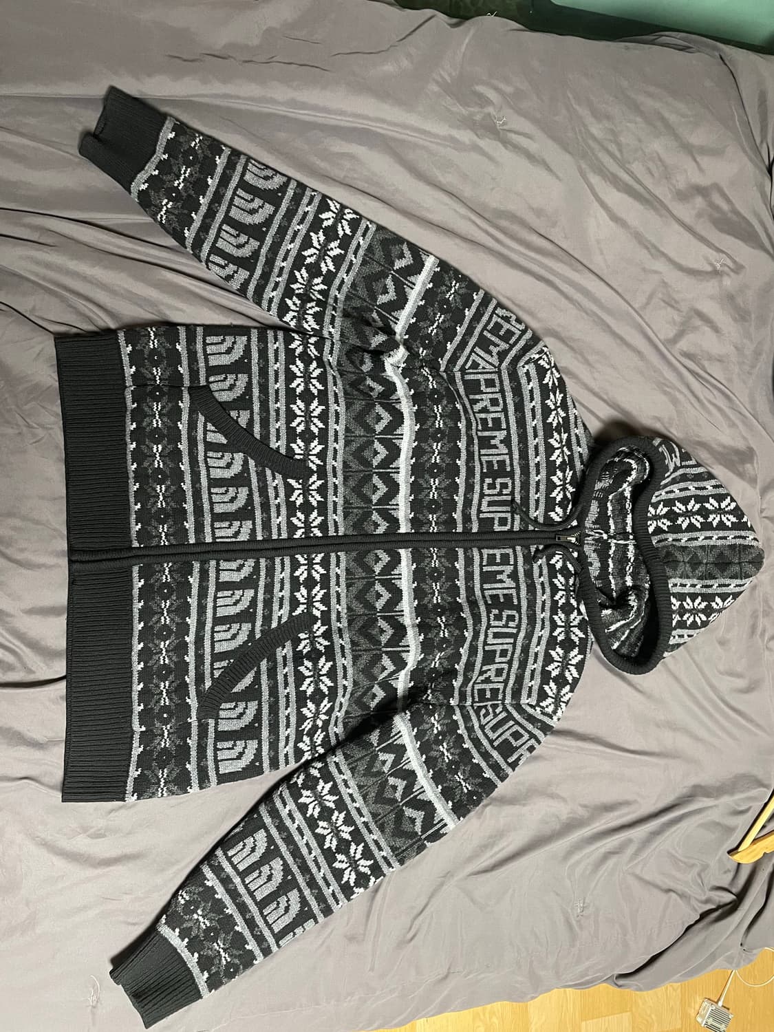 슈프림 X 노스페이스 니트 후드 집업 상품이미지1