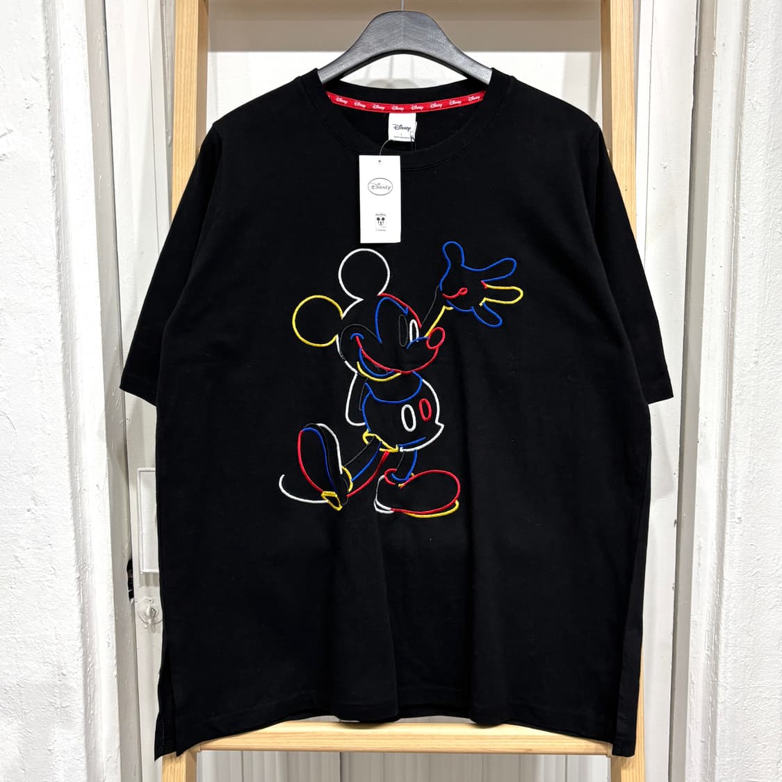 [새상품] 디즈니 미키마우스 자수 오버핏 반팔티 상품이미지1