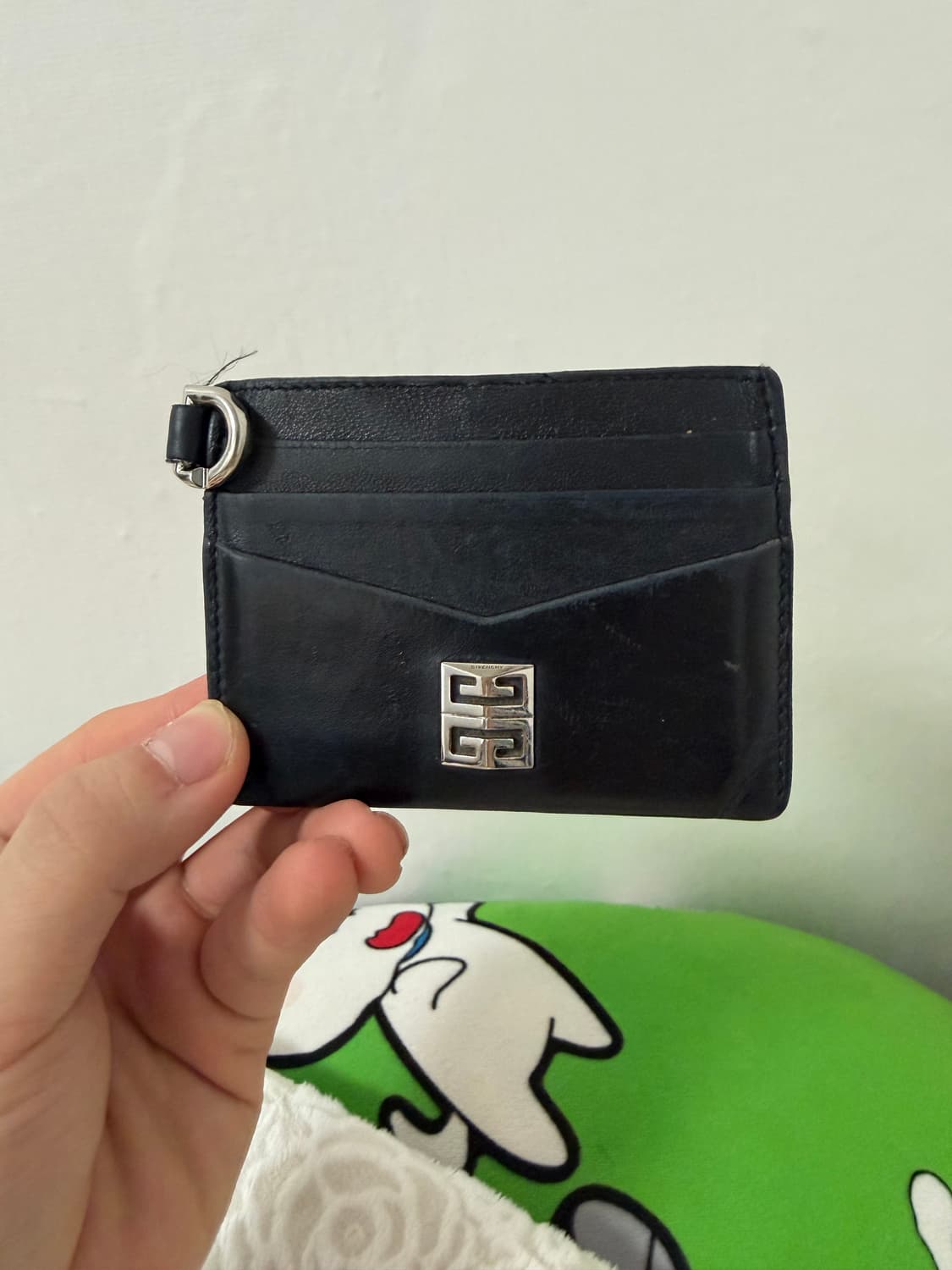 지방시 은장 메탈로고 블랙 카프스킨 카드지갑 상품이미지1