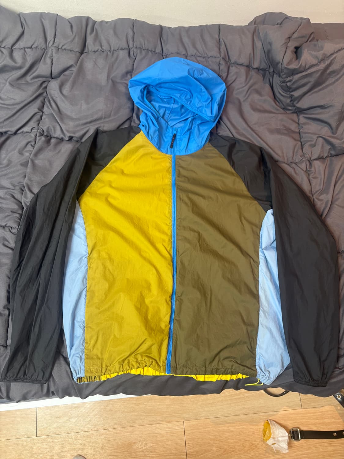 XL 마르니 유니클로 바람막이 상품이미지1