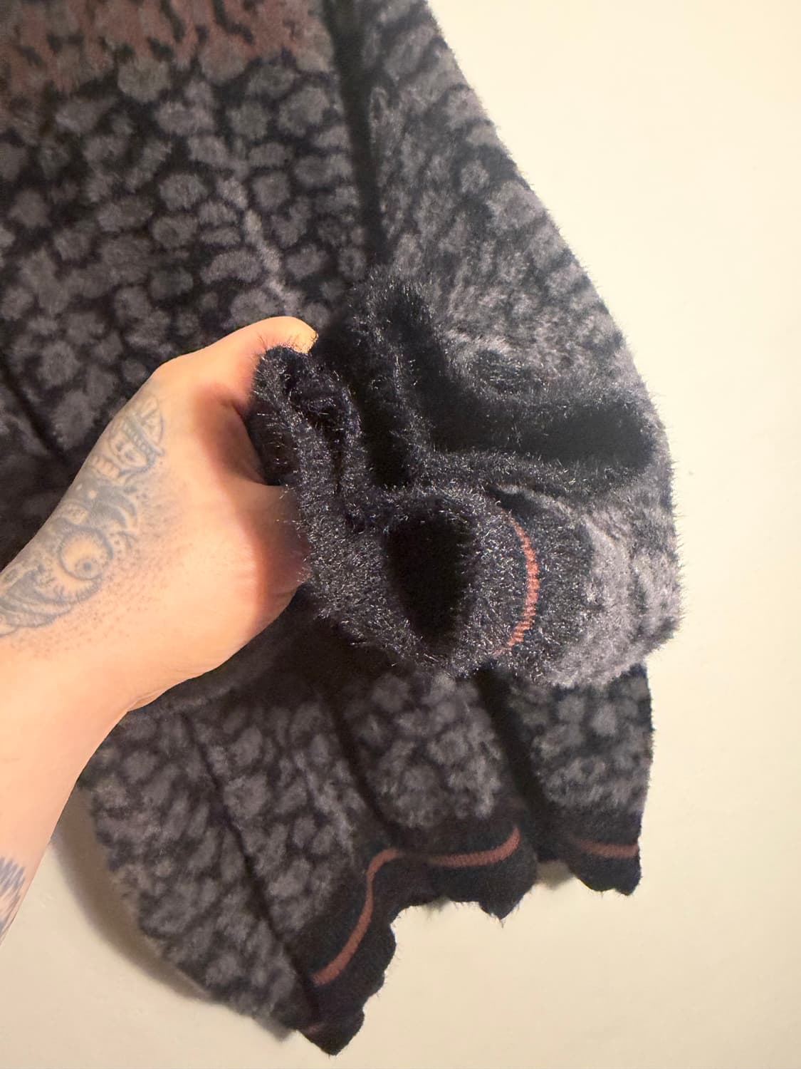 언더커버 x GU 모헤어 가디건 상품이미지6