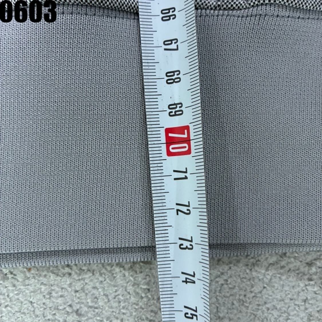데상트 하프집업 후드티  상품이미지5