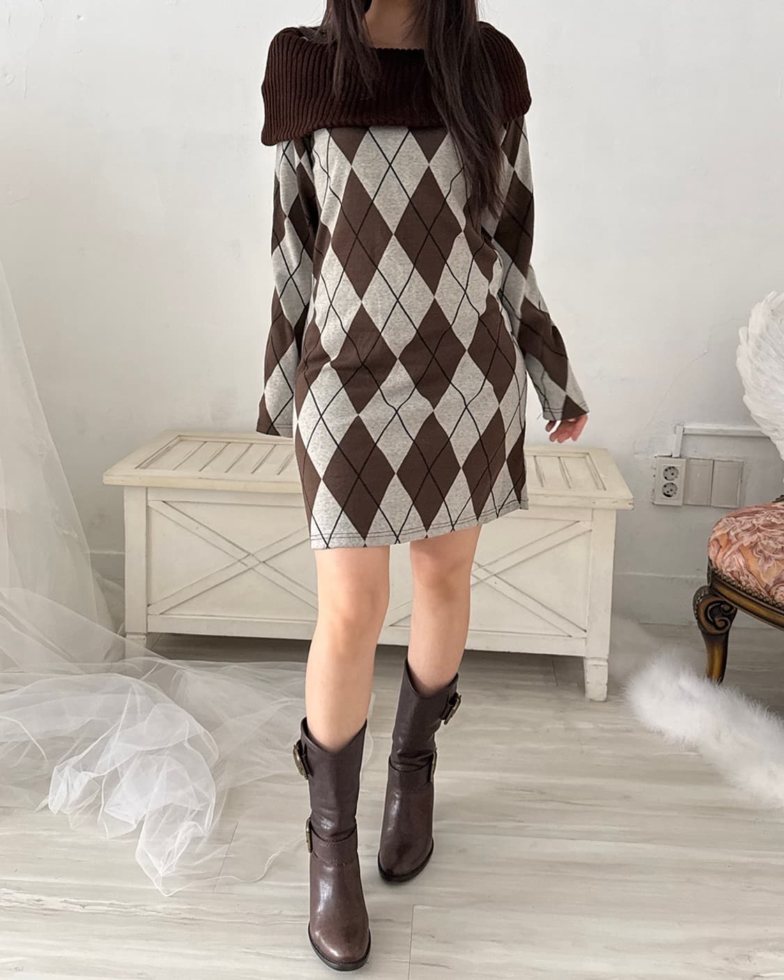 Brown argyle off-shoulder dress  상품이미지2