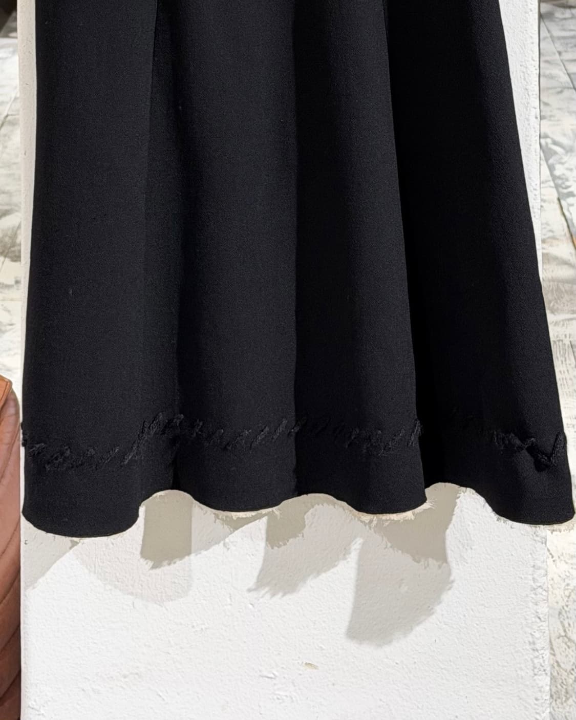 프라다 블랙 벨트 플레어 미디 드레스 상품이미지5