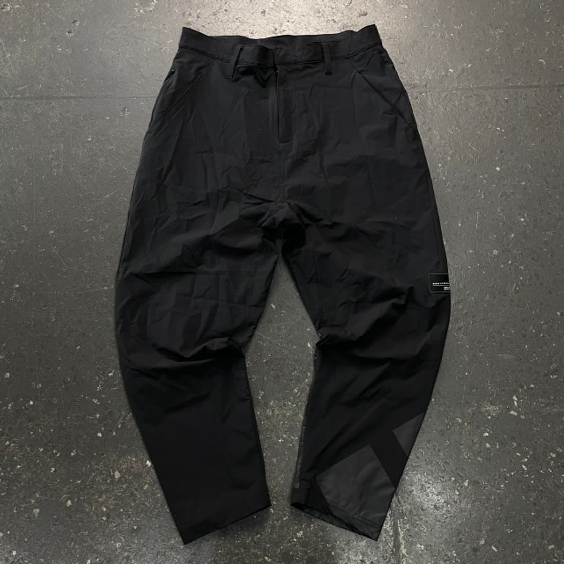 105 아디다스 이큅먼트 테이퍼드 팬츠  상품이미지1