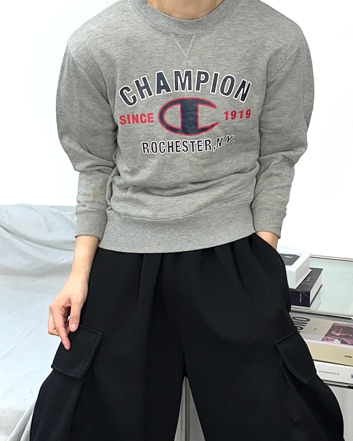 챔피온 그레이 빅로고 맨투맨 상품이미지1