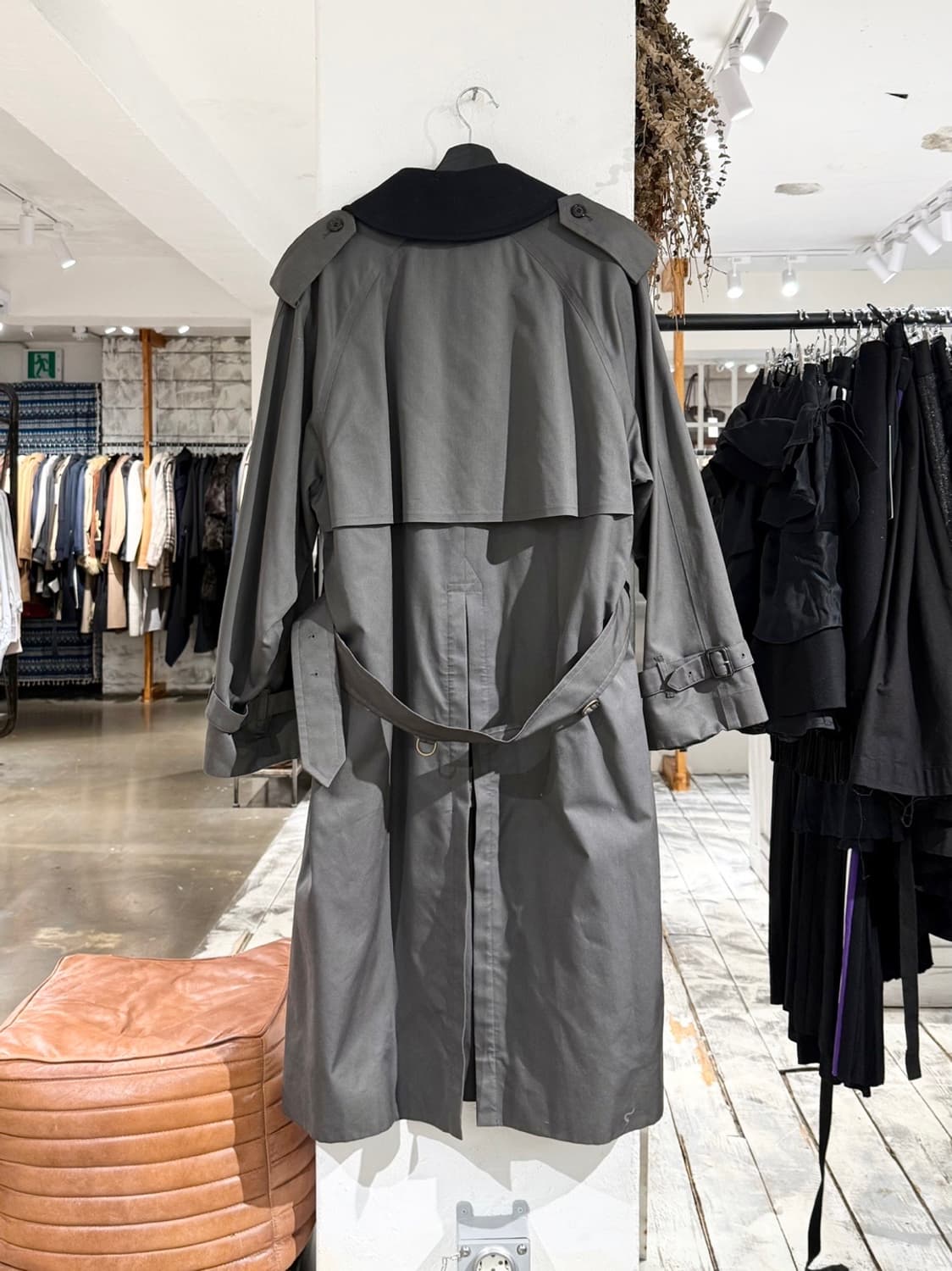 버버리 그레이 벨티드 트렌치 롱 코트 상품이미지4