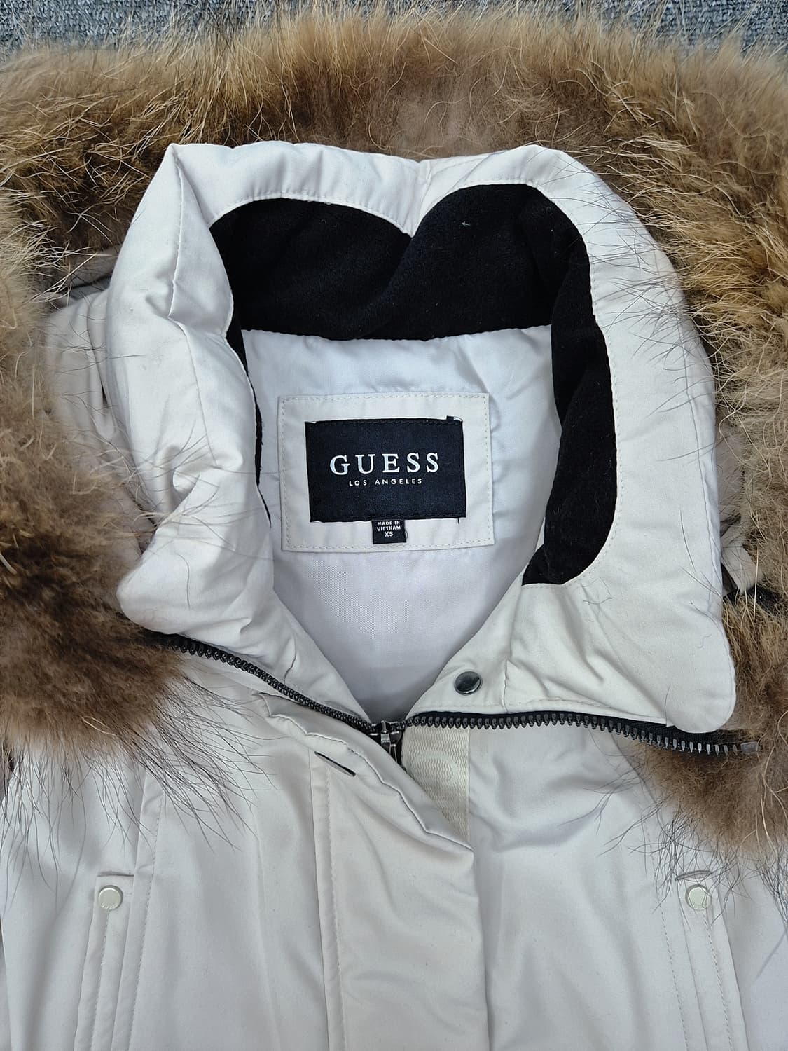 [XS]<게스>화이트 패딩 점퍼 상품이미지2