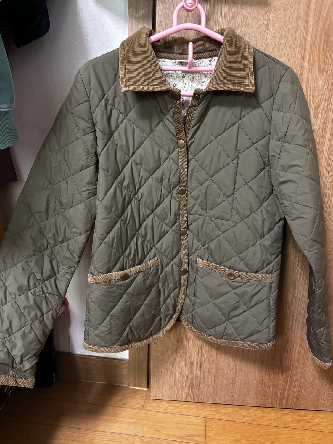 B.L.U.E. 퀼팅 자켓 카키 상품이미지1