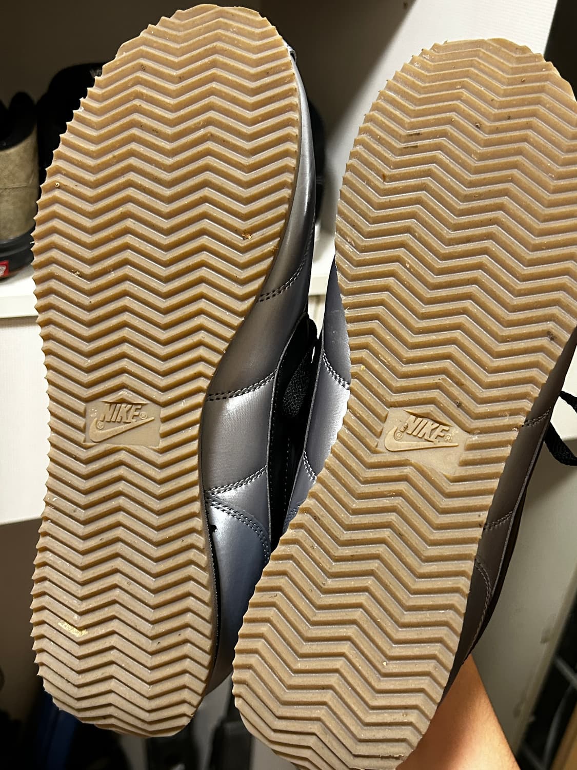 나이키 코르테즈 레더 SE 메탈릭 쿨 그레이 블랙 상품이미지5