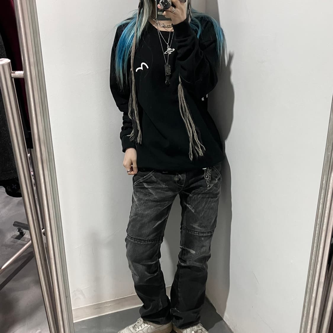 에비수 빅로고 맨투맨 상품이미지1