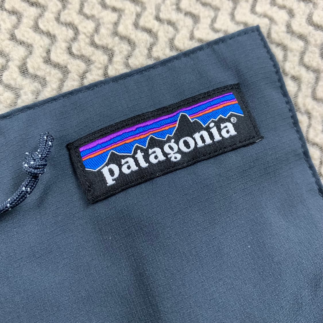 파타고니아 R1 에어 후디 플리스 상품이미지3