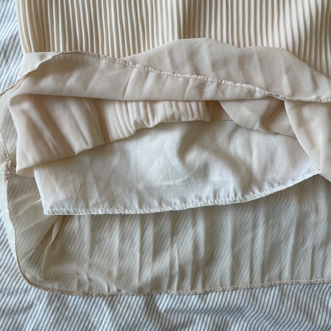 러플 카라 핀턱 주름 베이지 플리츠 원피스 상품이미지6