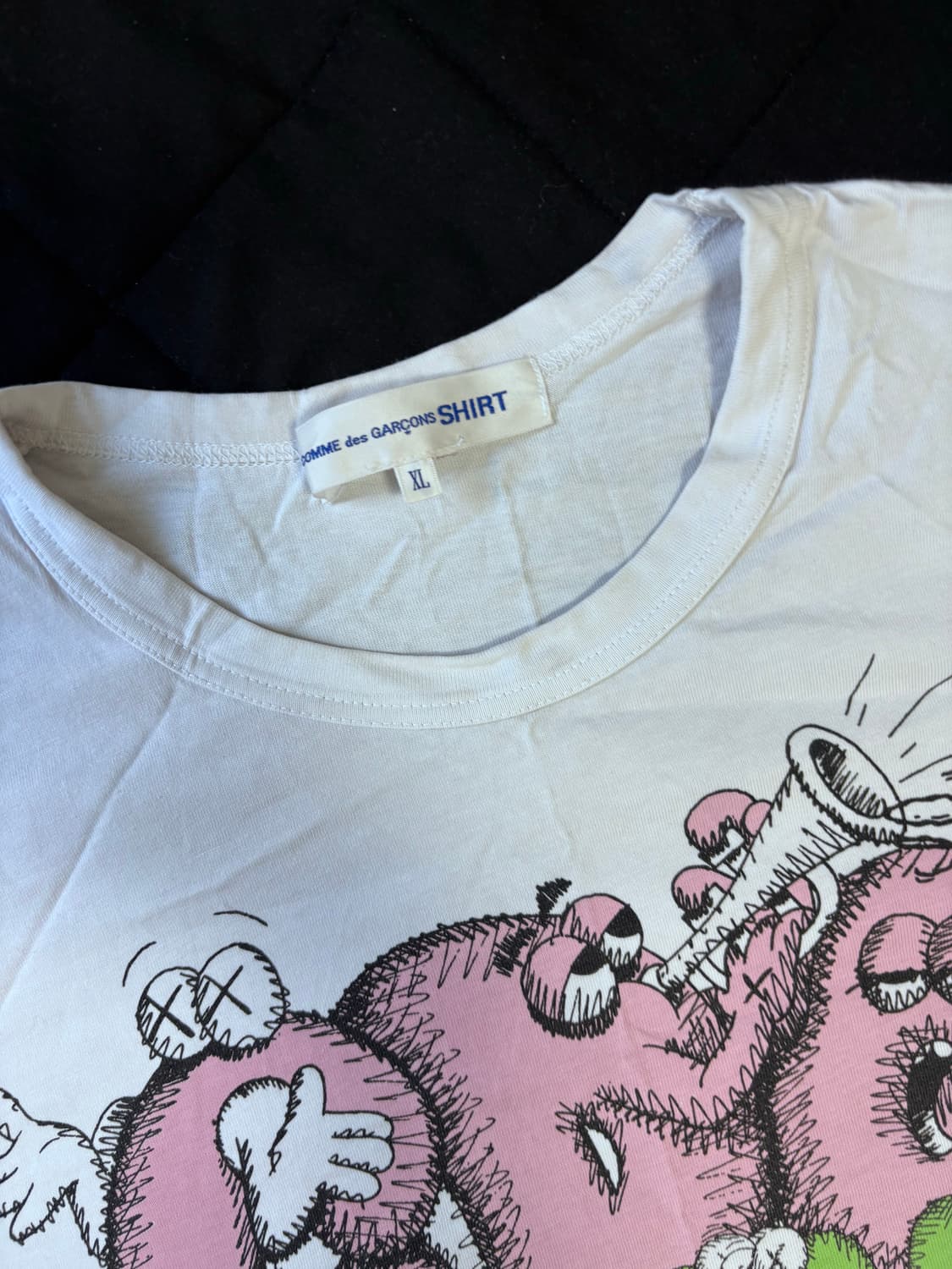 꼼데가르송 KAWS 콜라보 반팔 티셔츠 화이트 XL 상품이미지3