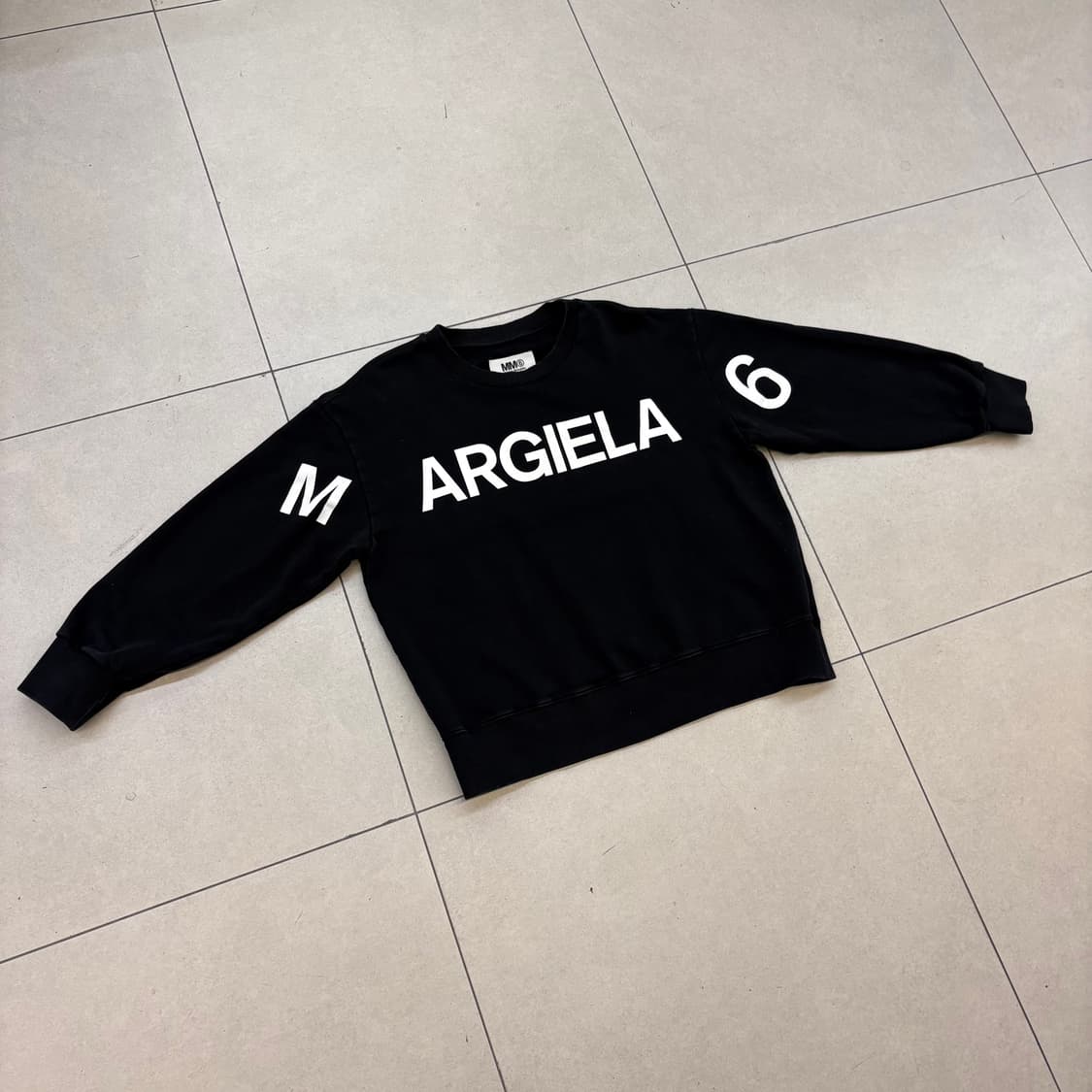 MM6 메종 마르지엘라 맨투맨 상품이미지2