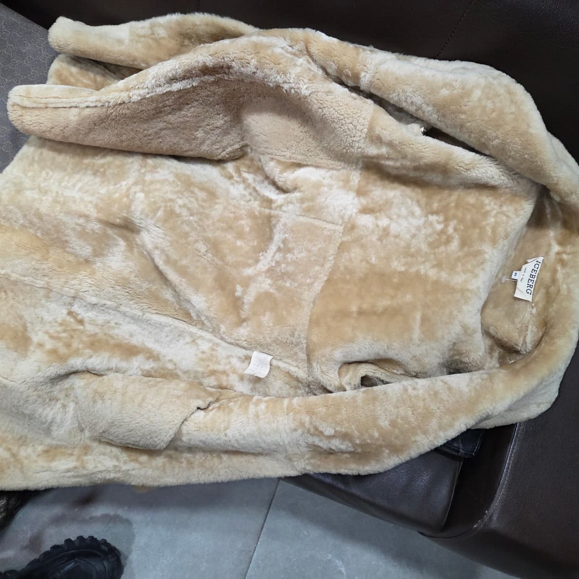 아이스버그 시어링 무스탕 상품이미지3