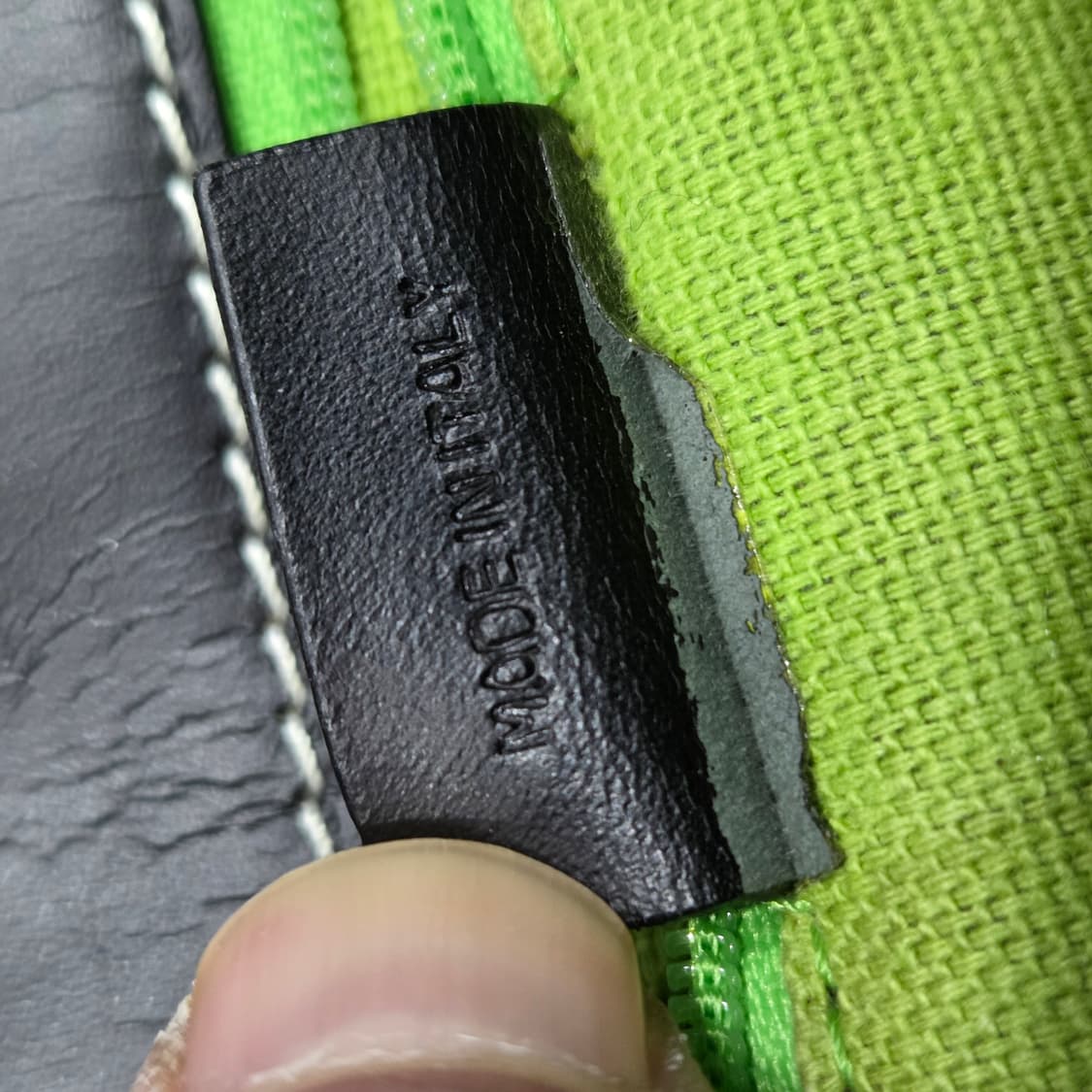 버버리 플라워 미니 클러치 상품이미지8