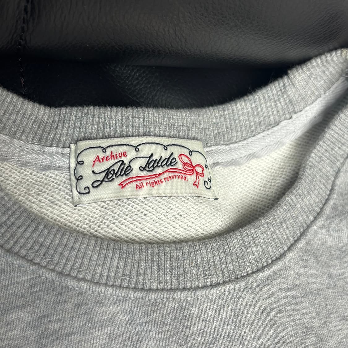 졸리레이드 리본 맨투맨 상품이미지3