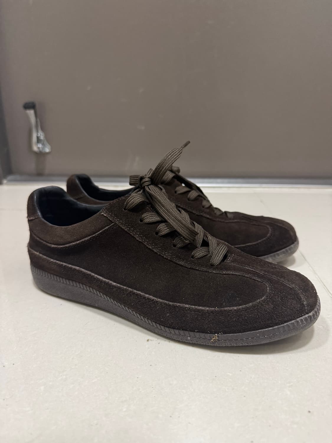 페몬트 드레스 브라운 255 팝니다 상품이미지1