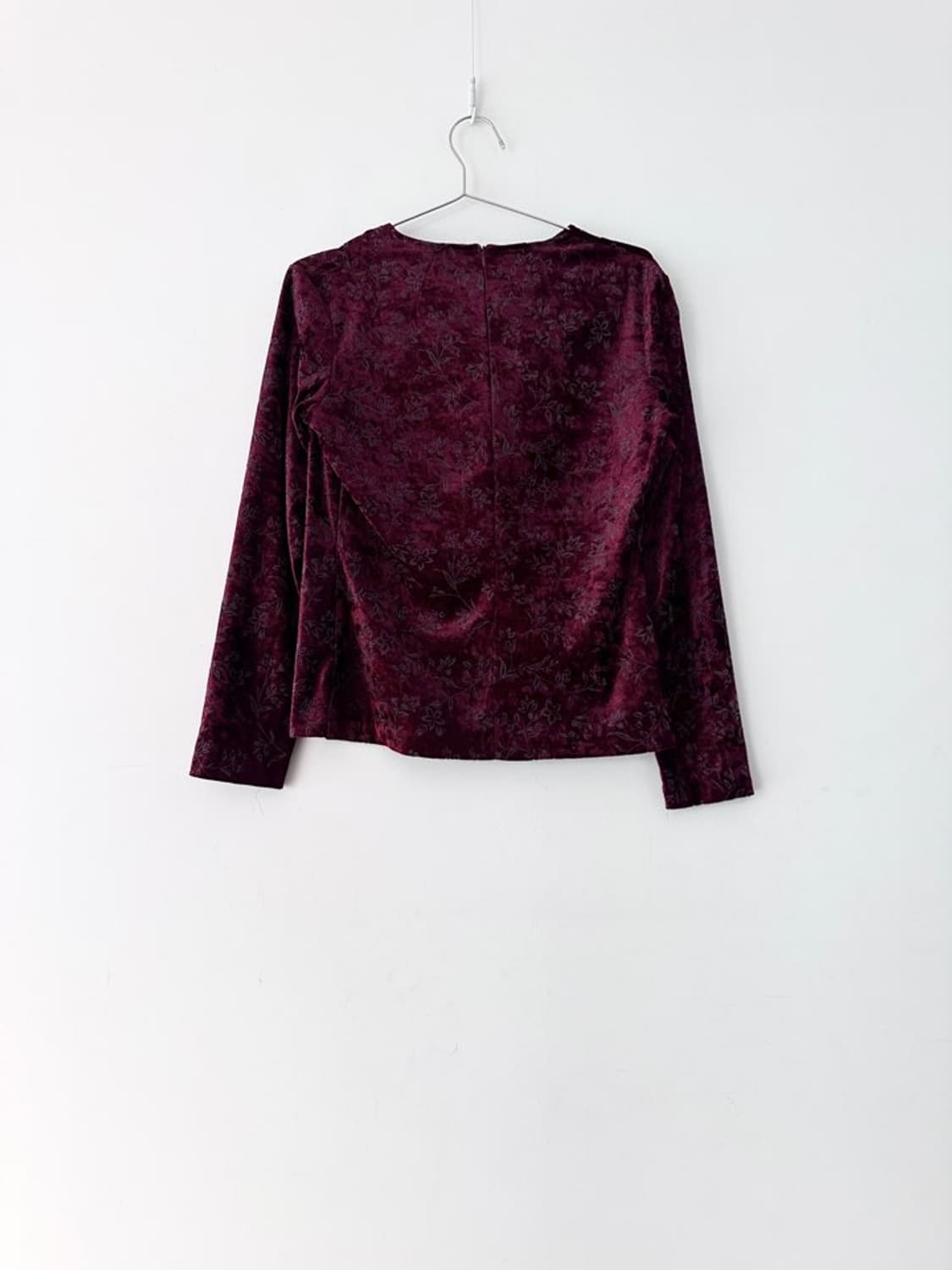 Velvet texture floral top / burgundy 상품이미지6