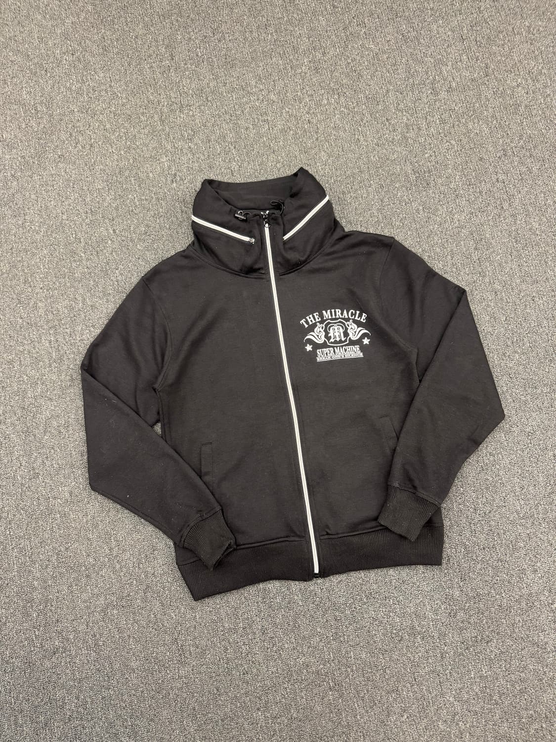 LL)Japanese vintage Y2K 스컬 프린팅 집업 자켓 상품이미지1