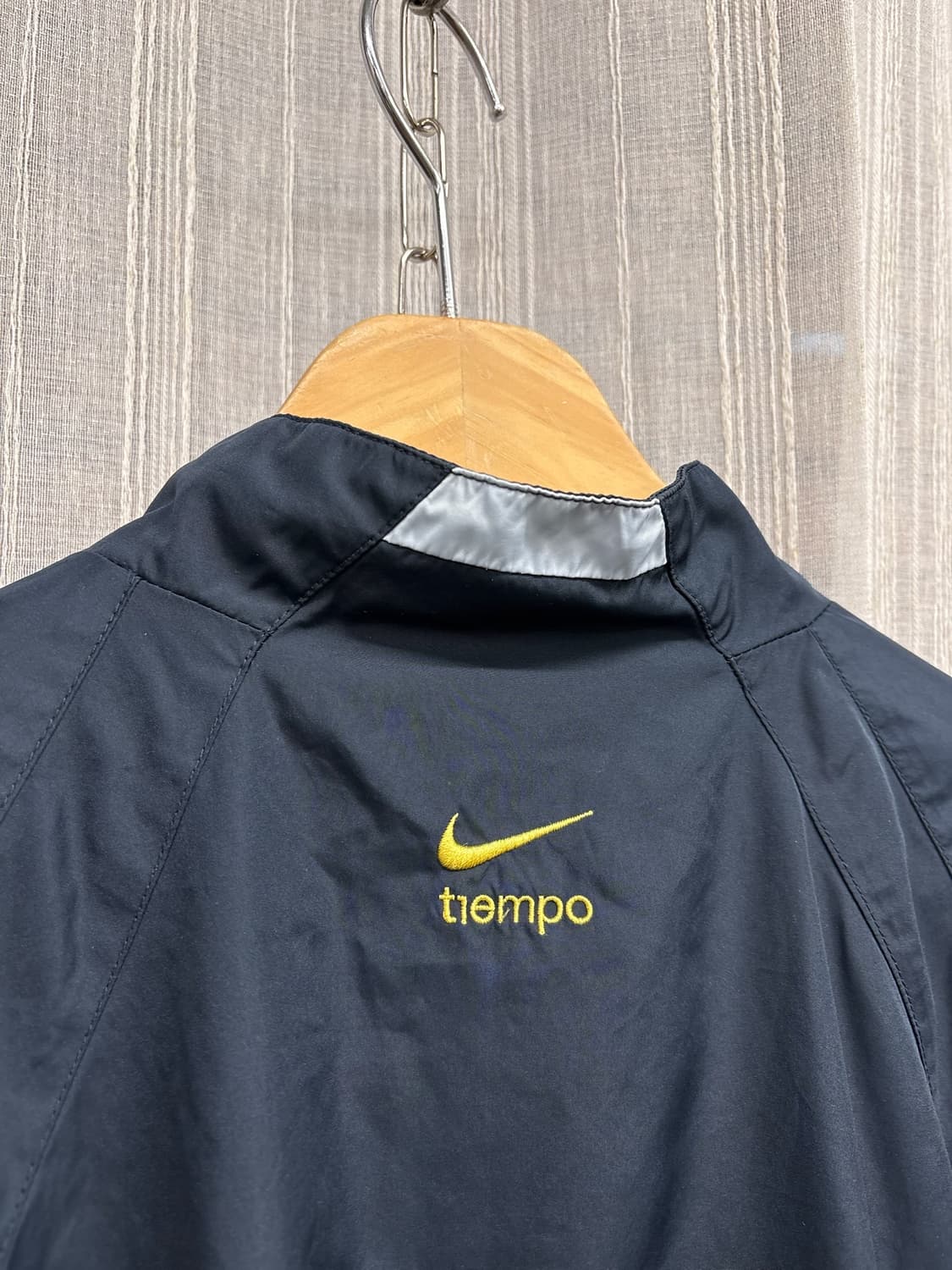 나이키 티엠포(Nike Tiempo) 바람막이 상품이미지4