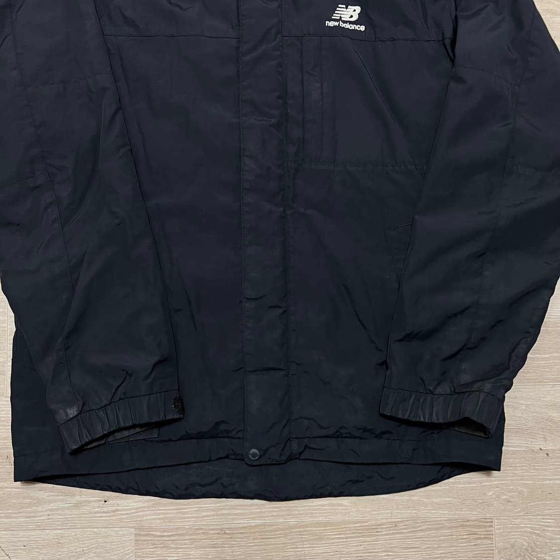 뉴발란스 로고 바람막이 후드자켓 [블랙] L/100 상품이미지3