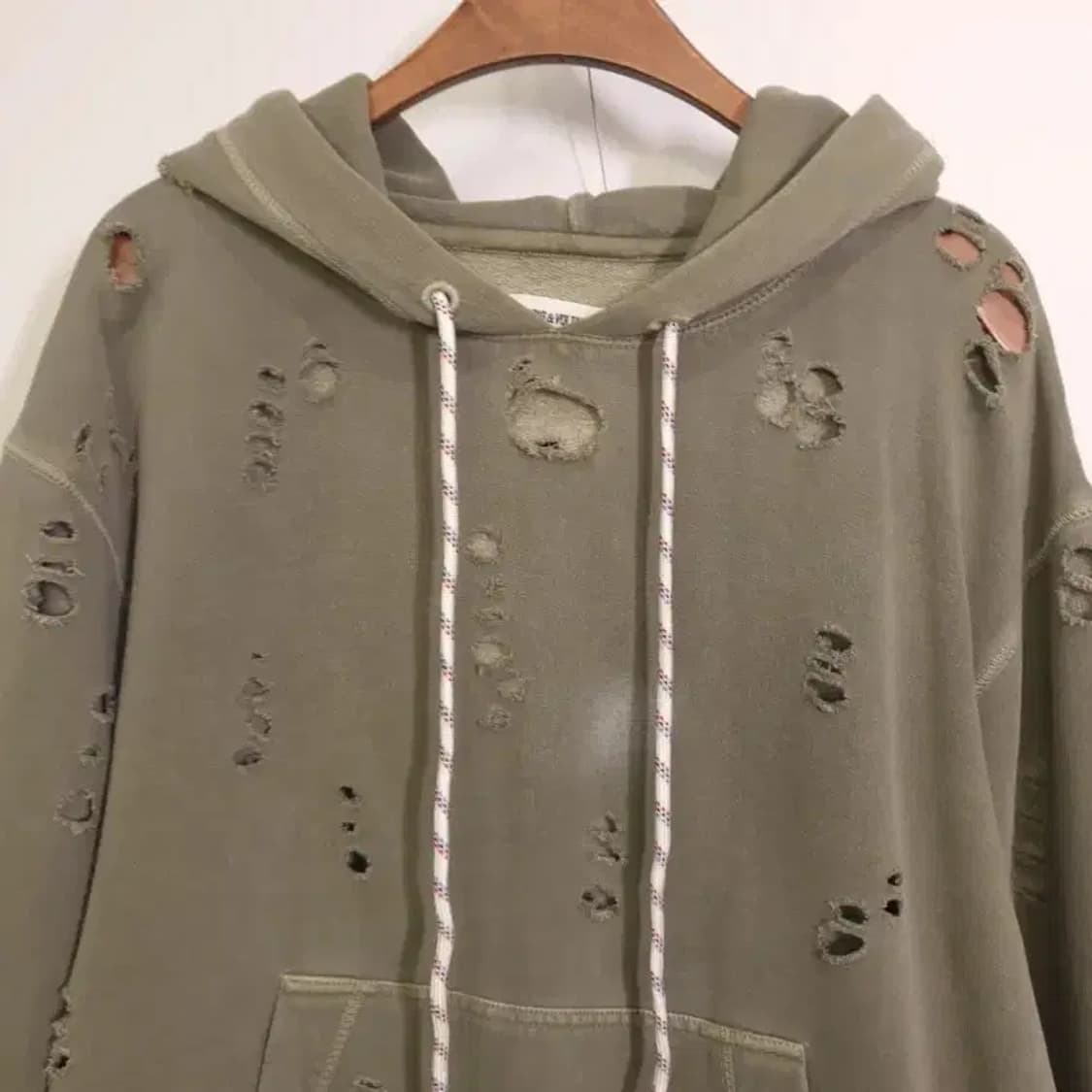 쟈딕앤볼테르 ZADIG&VOLTAIRE 후드티 ~55 상품이미지3