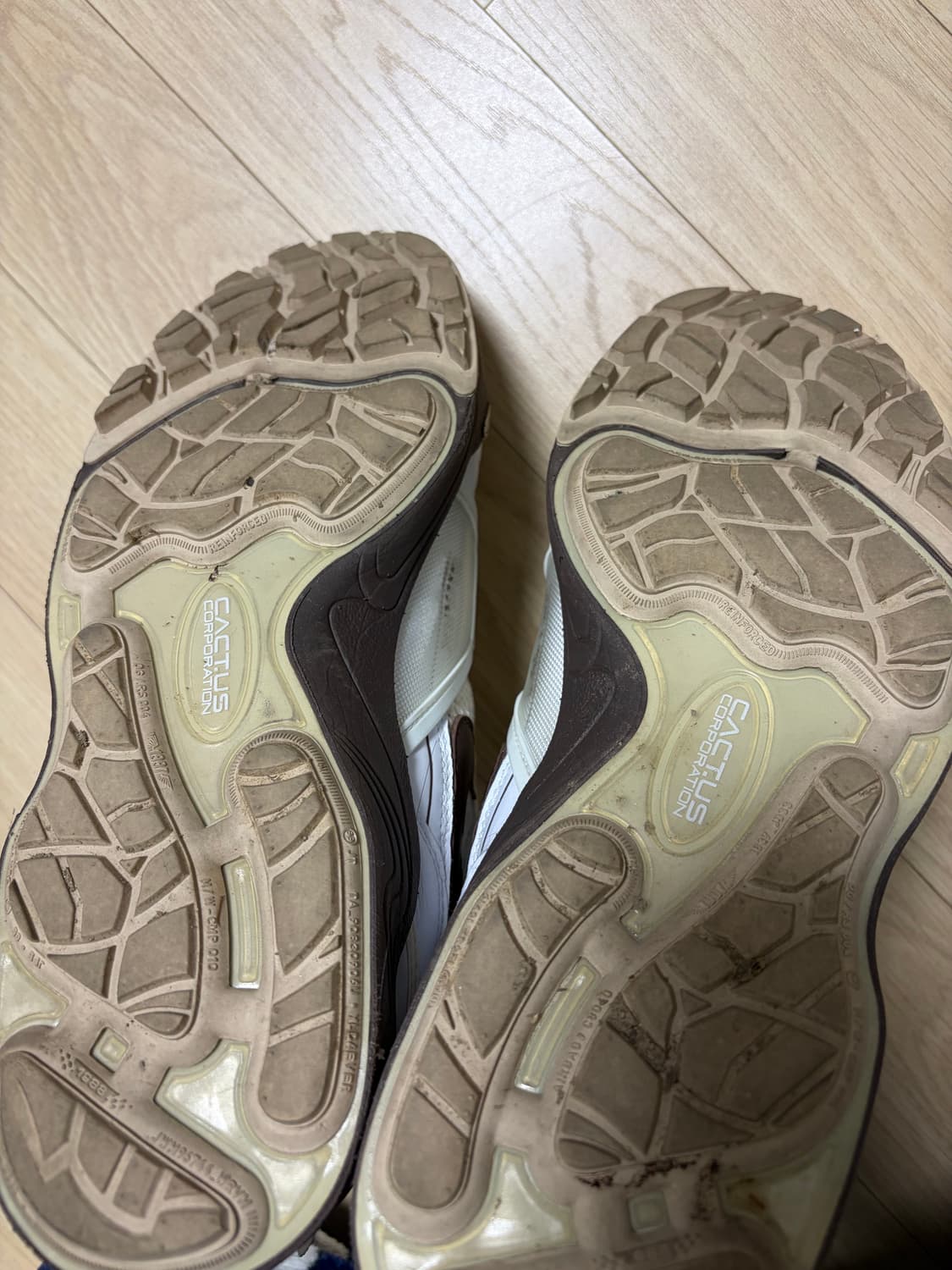 나이키 트레비스스캇 줌필드 290 상품이미지6