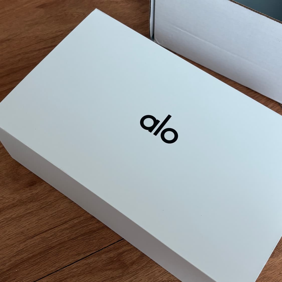 새상품!! 알로요가 alo 선셋 스니커즈 블랙 7.5w (240) 상품이미지3