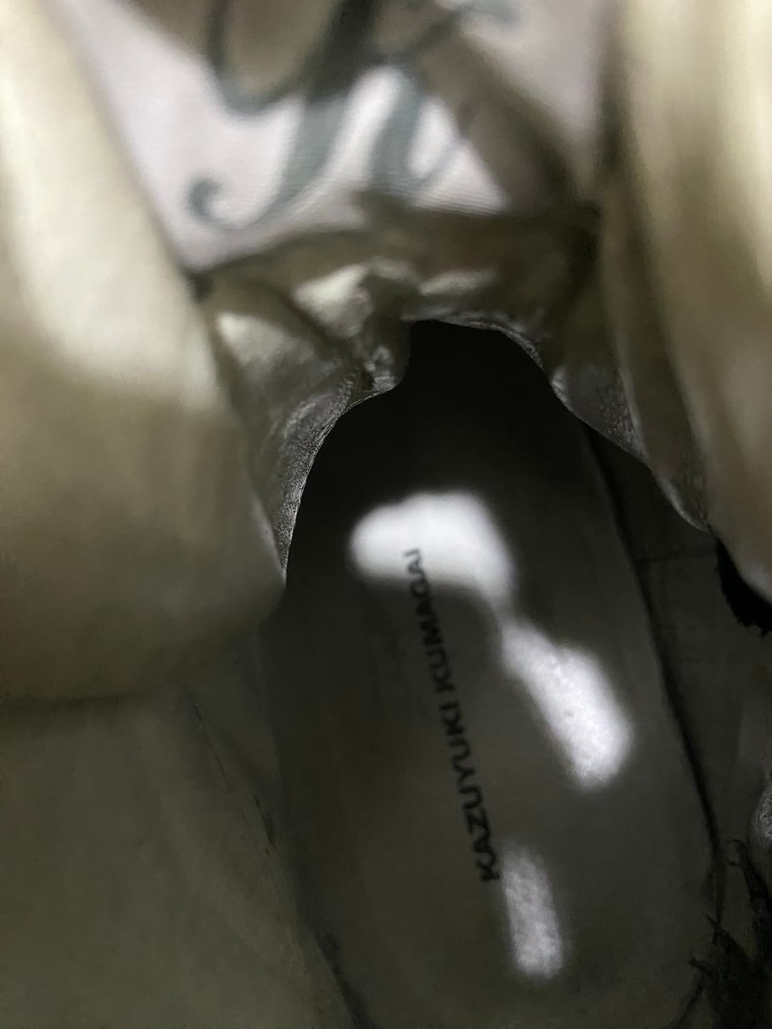 어태치먼트 레더 하이탑 사이드 지퍼 스니커즈 상품이미지7