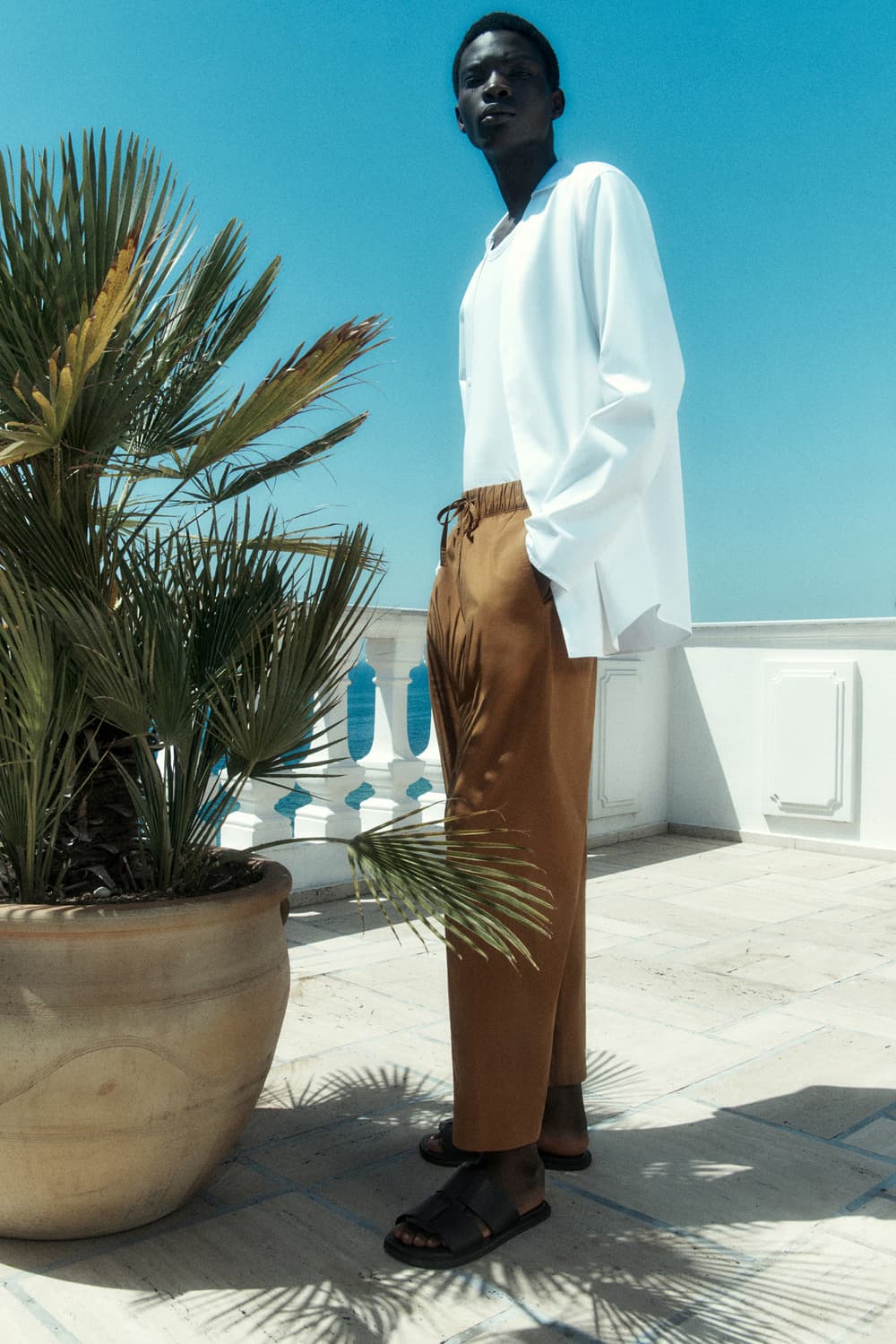 [코스] 레귤러핏 오픈칼라 셔츠 상품이미지1