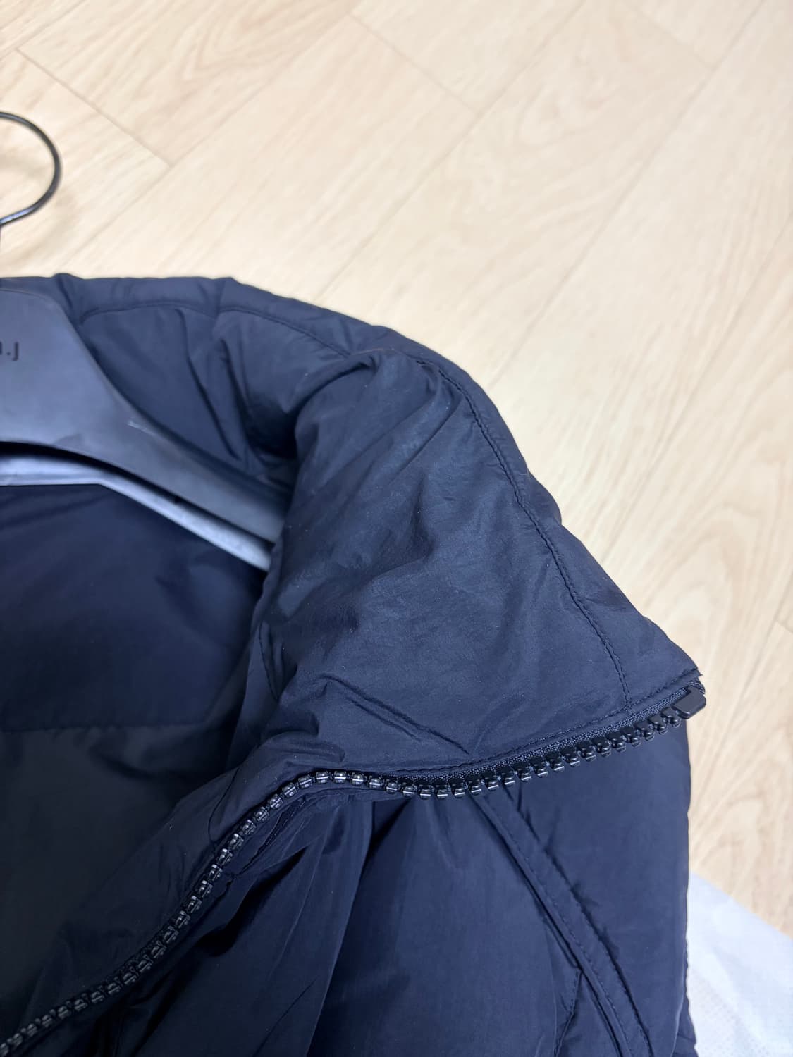 준지24fw 구스다운 패딩베스트 50 상품이미지7