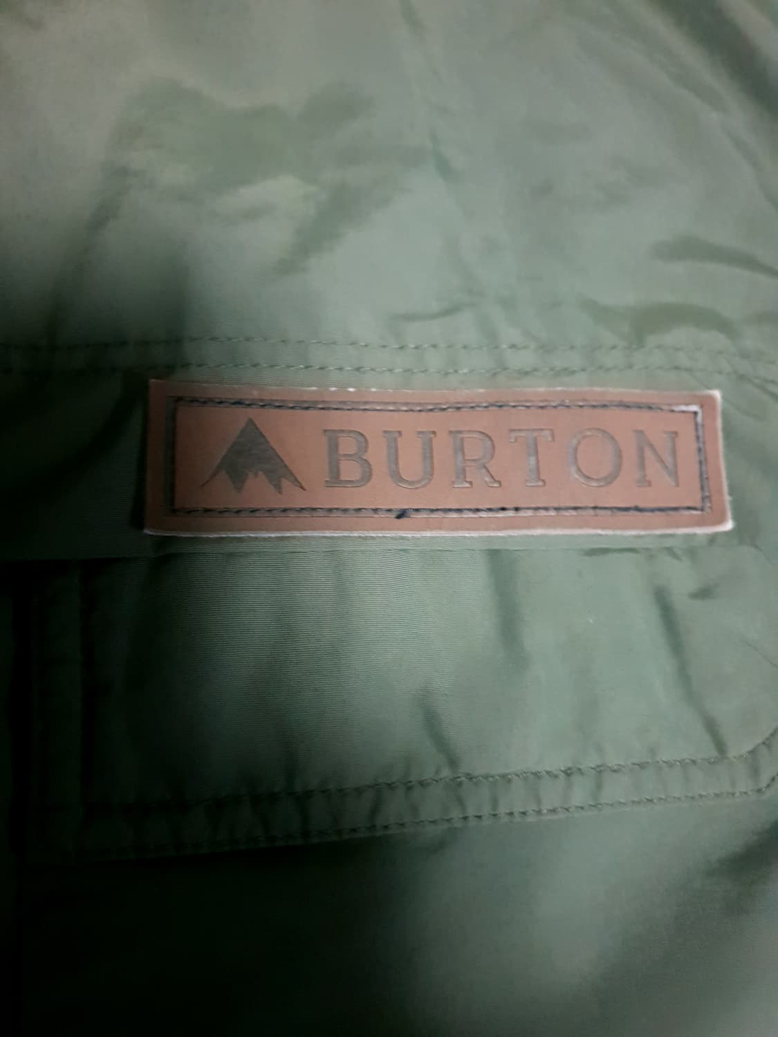 (빈티지) BURTON 유틸리티 레터링패치 고프코어 바람막이 카키(M) 상품이미지2