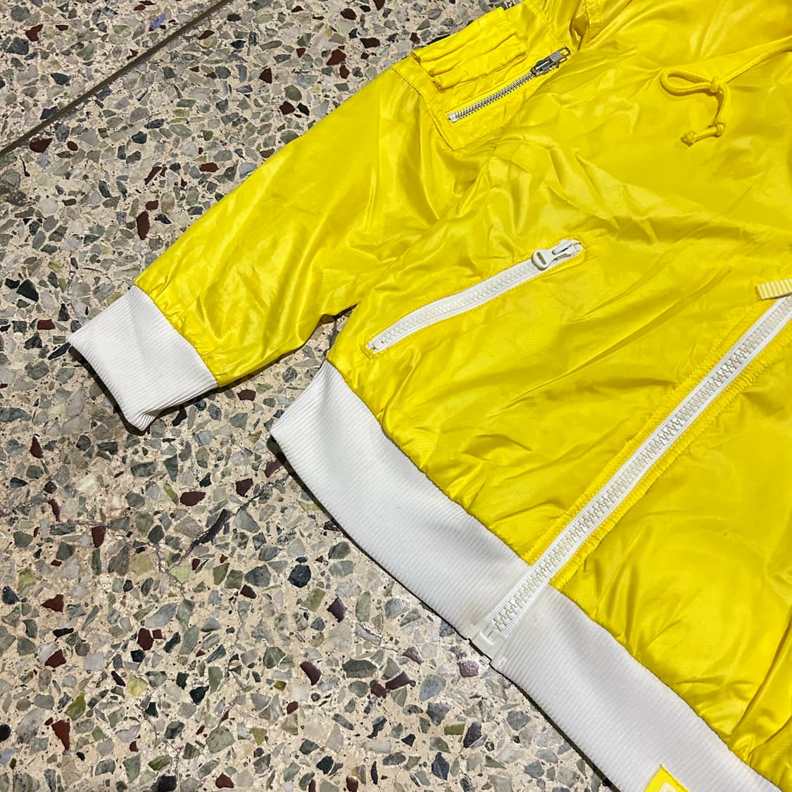 아디다스(ADIDAS)옐로우 바람막이 자켓 상품이미지3