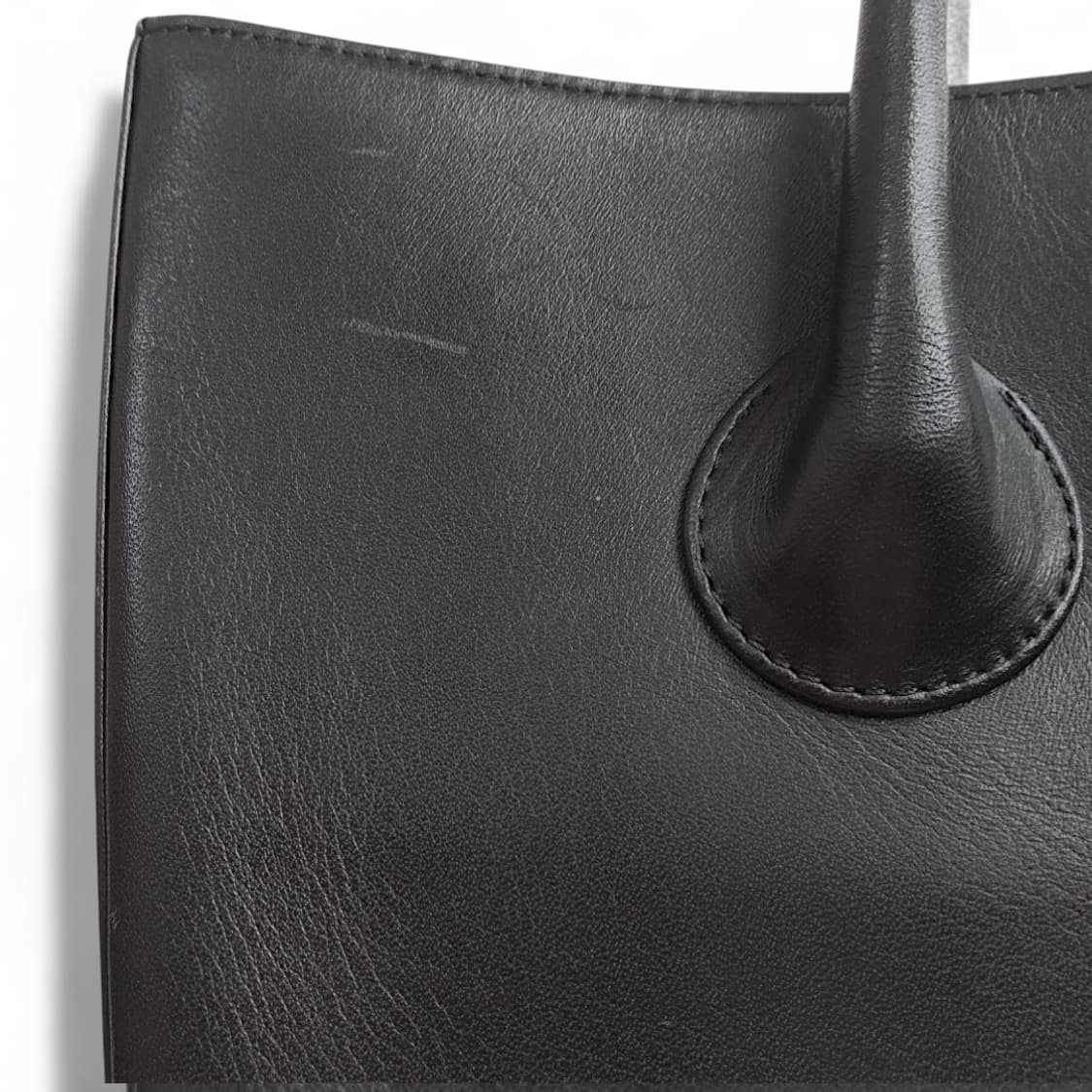 이세이 미야케 im product  소가죽 토트백 상품이미지7