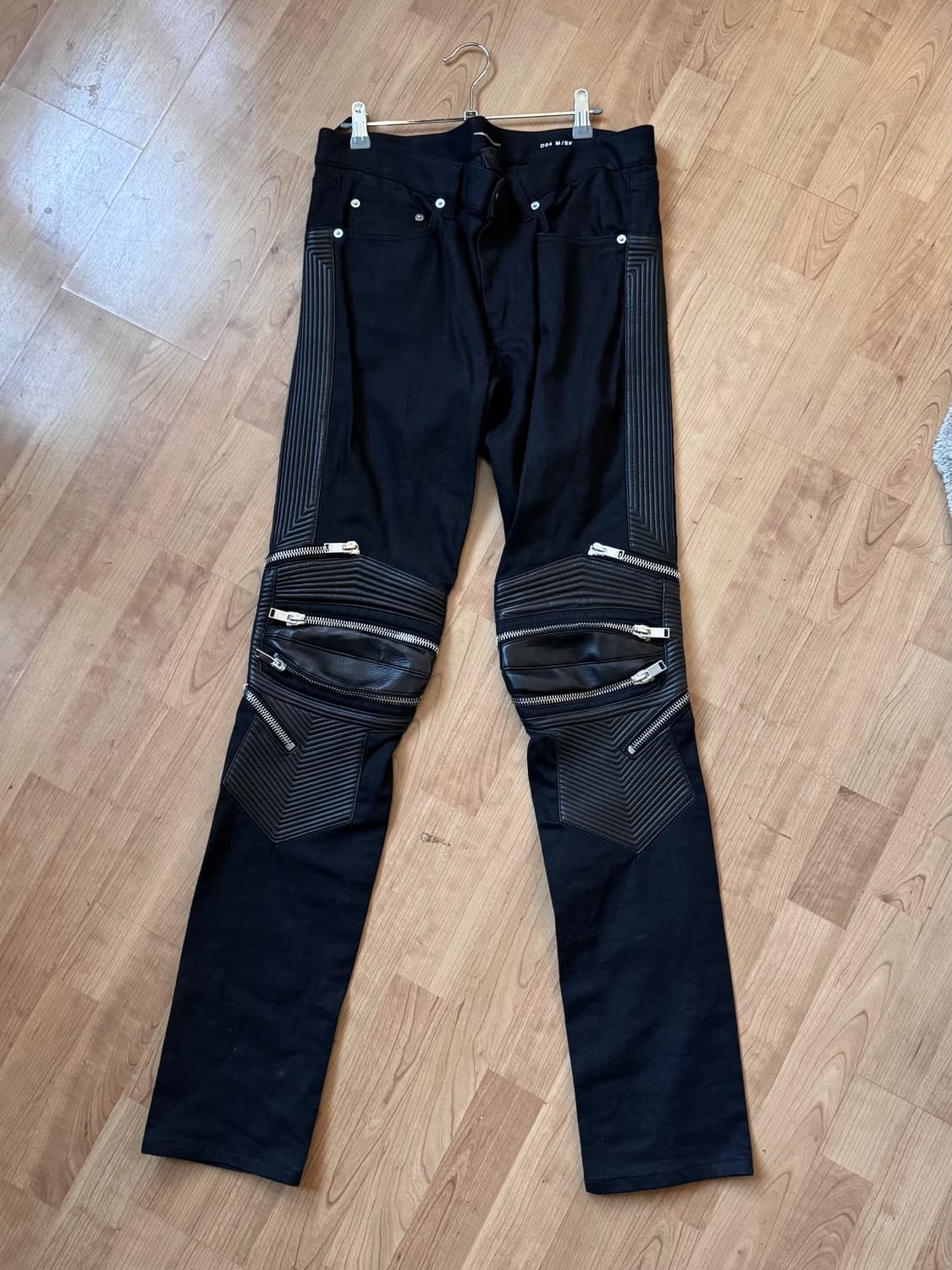 생로랑 레더진 상품이미지1