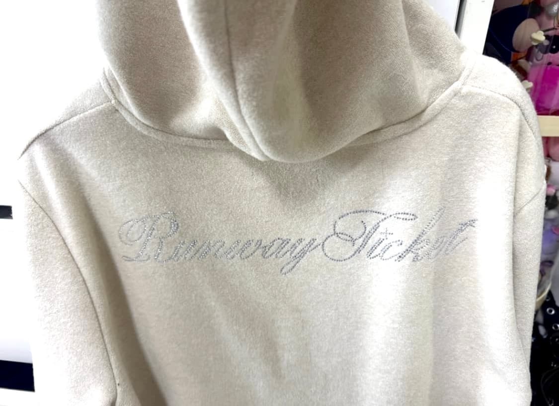 오운서 런웨이티켓 소프트 퍼 후드집업 아이보리 상품이미지2